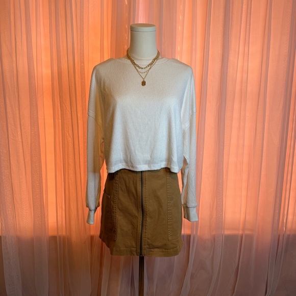 Sage White Ribbed Sweatshirt - Picture 1 of 4